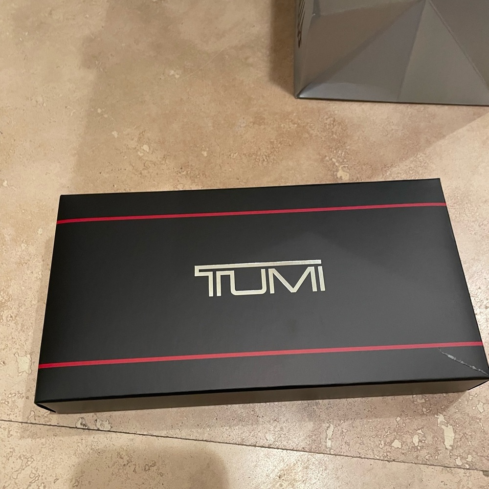 Tumi box ships fast 9”x5”